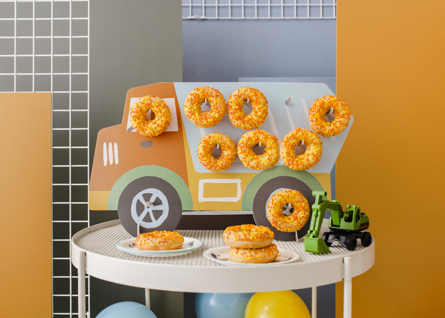 Donut Wall Vrachtwagen 61x 37cm