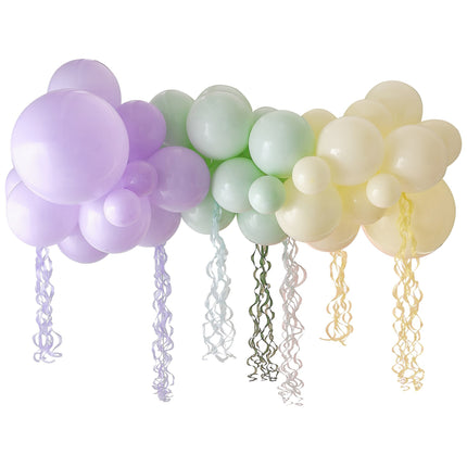 Gekleurde Ballonnenboog Met Tassels