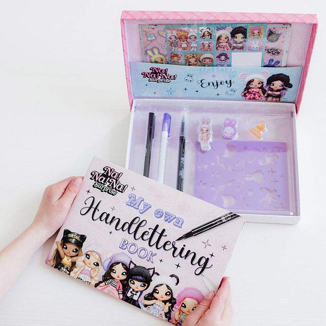 Nanana Hand Lettering Set