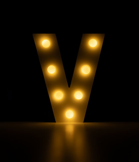 V Licht Letter 16,5cm